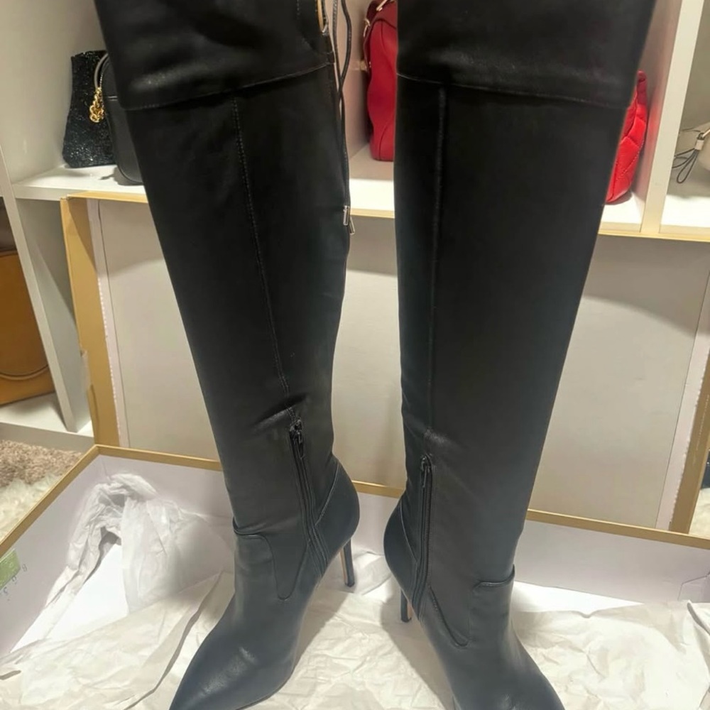 Michael Kors Black Leather Boots - Picture 5 of 8